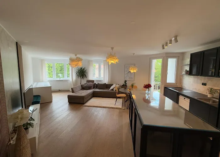 Luxury Residence Res - With Parking